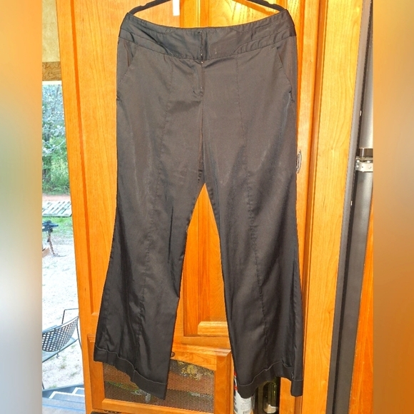 A pair of Sharagano black wide leg ladies pants in a size 12. Cotton/nylon/spand - Picture 1 of 8